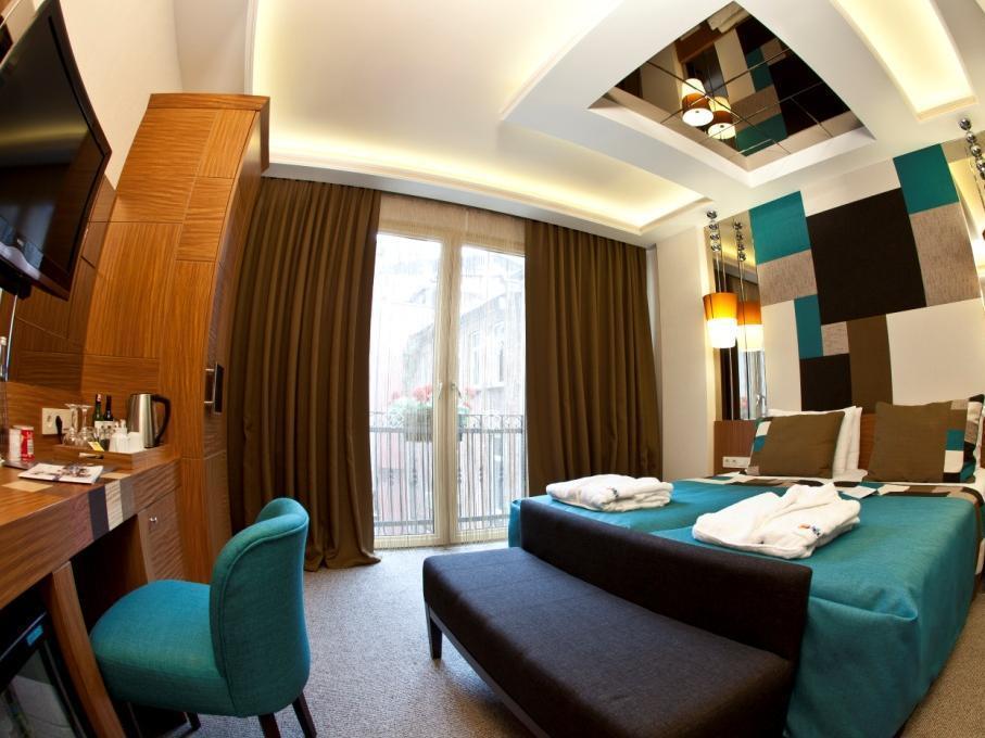 Collage Taksim Hotel Istanbul Bagian luar foto
