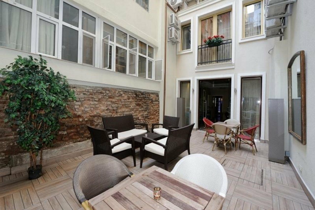 Collage Taksim Hotel Istanbul Bagian luar foto